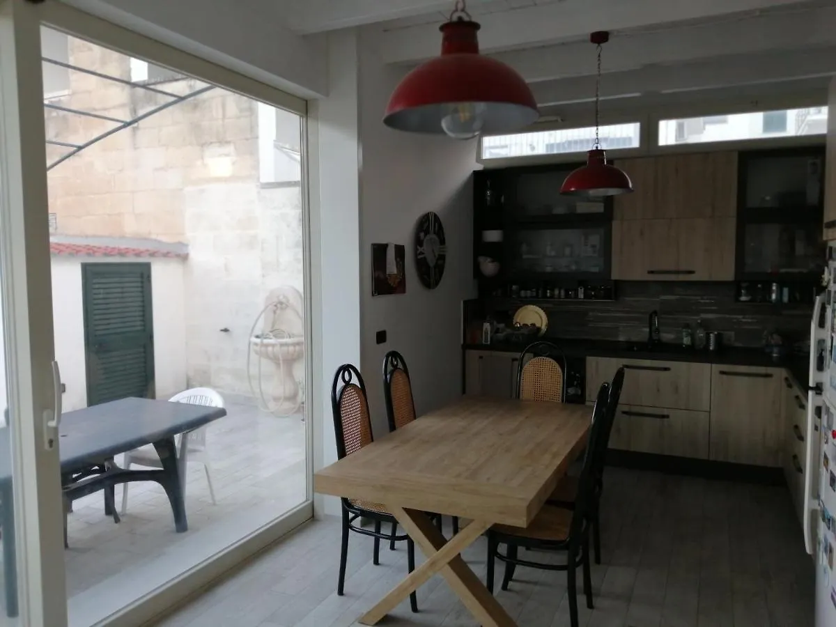 レッチェ Casa Lauretta - Terrazza - Garage Wifi E Bici Gratuiteヴィラ イタリア